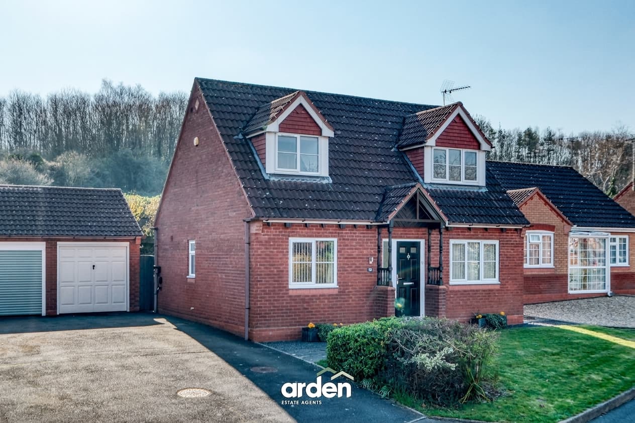 Hingley Avenue, Worcester, Worcester, WR4 0PH