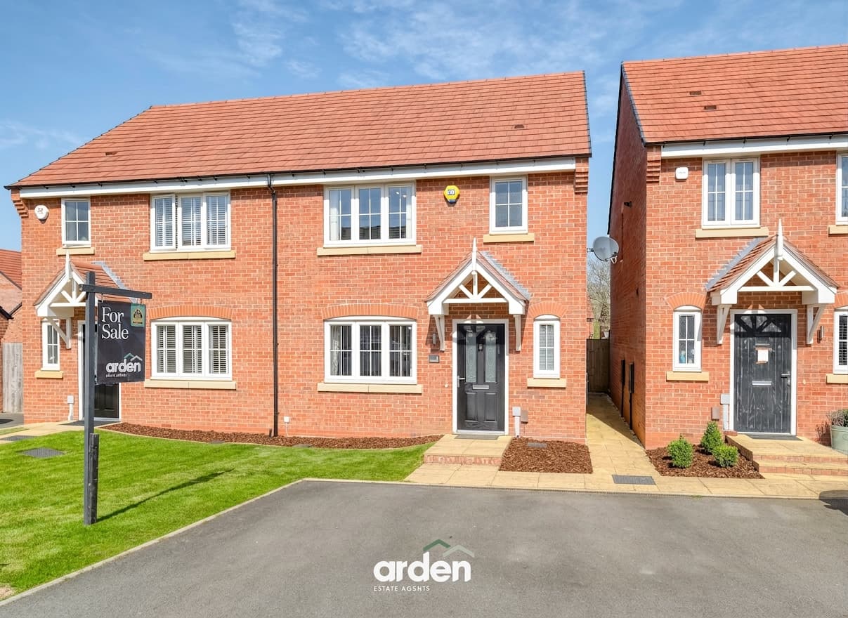 Ploughmans Lane, Tidbury Green, Solihull, Solihull, B90 1UW