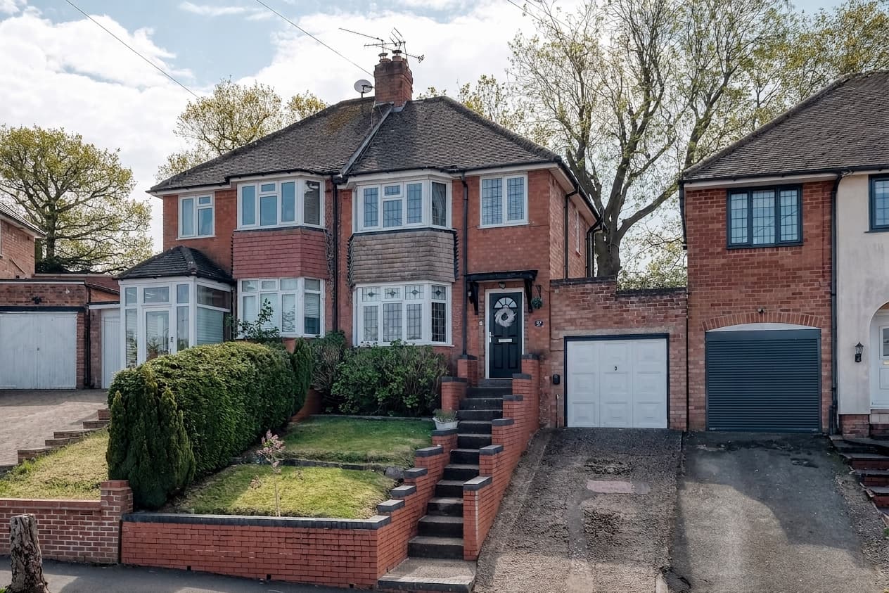 Clent Avenue, Redditch, Redditch, B97 5HH
