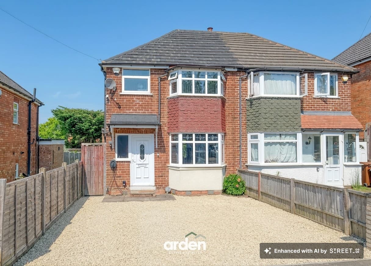 Newborough Road, Shirley, B90