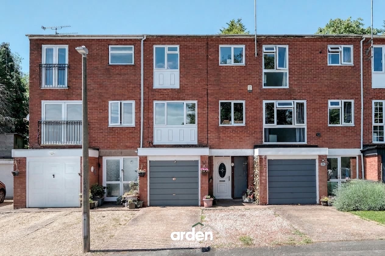 Old Crest Avenue, Redditch, Redditch, B98 7EG