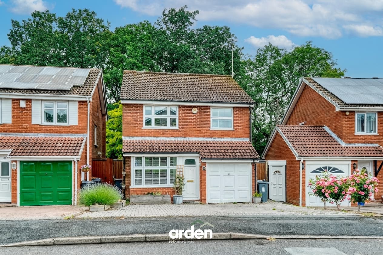 Thurloe Crescent, Rednal, B45