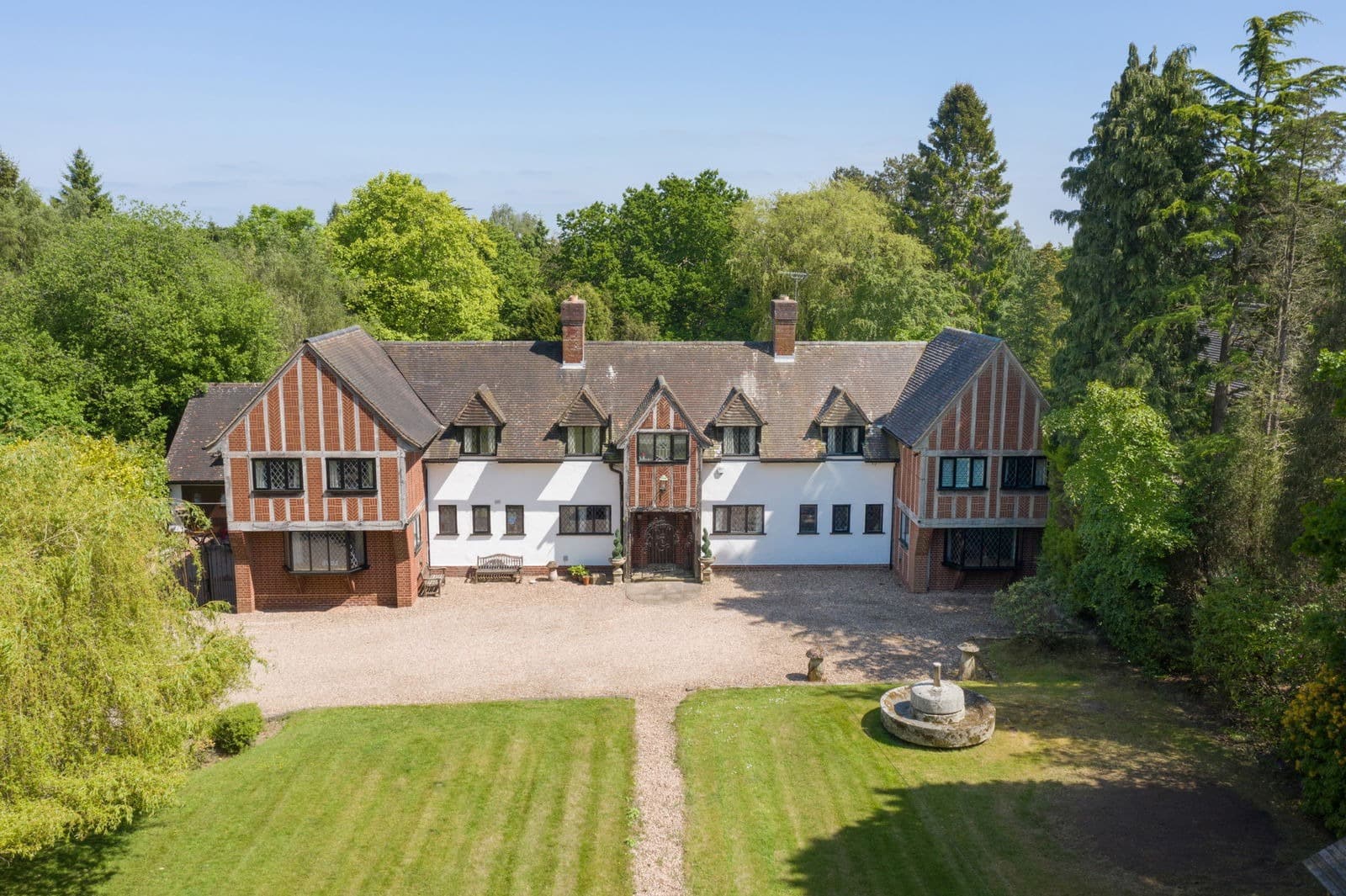 Taunton Lodge, 56 Linthurst Road, Barnt Green, Birmingham, B45 8JJ
