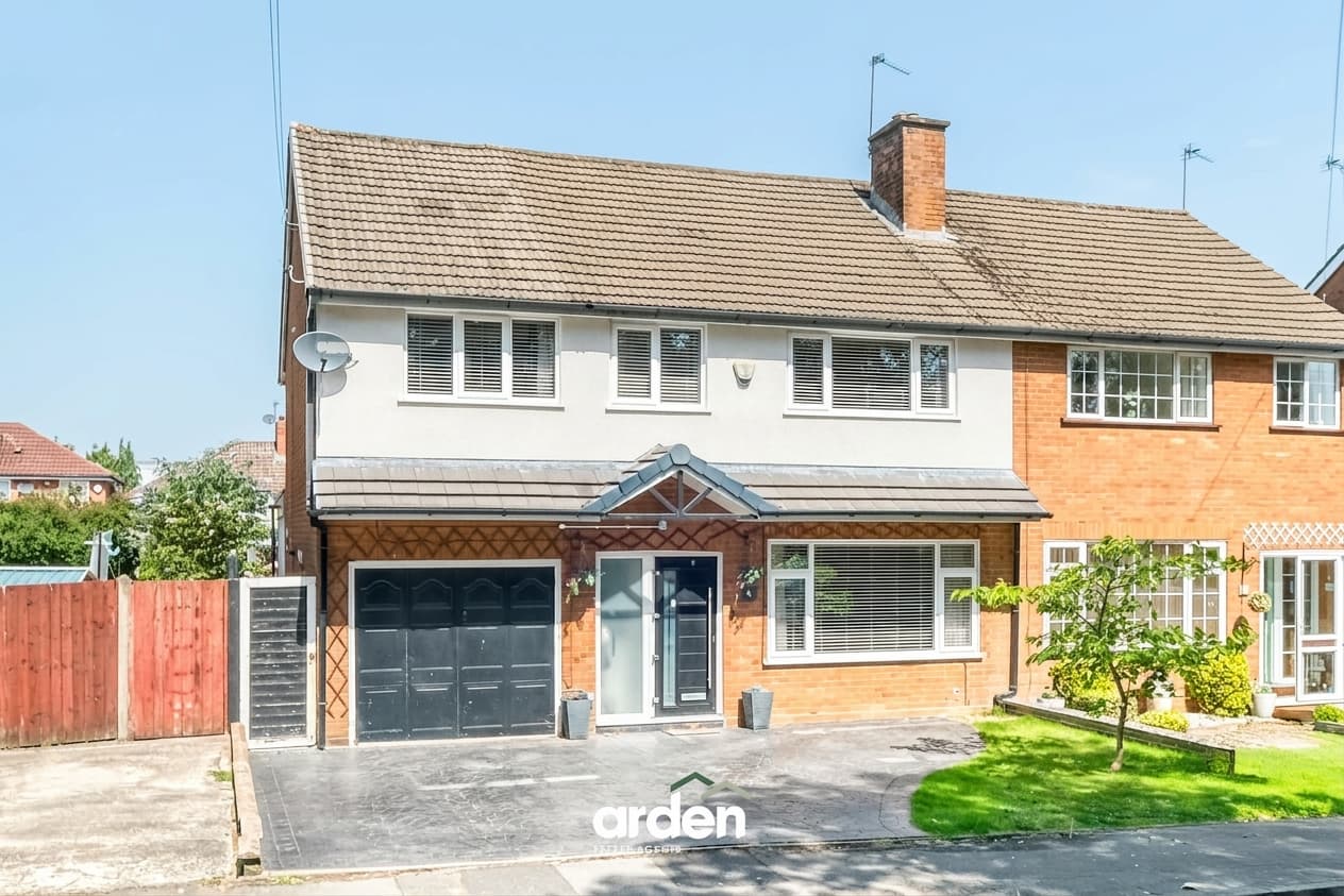 Rochford Close, Rednal, Birmingham, Birmingham, B45 9JX