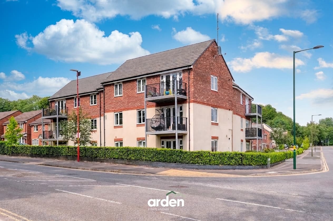 Apartment 5, Stirling House, Birmingham, 387 Groveley Lane, B31 2GR