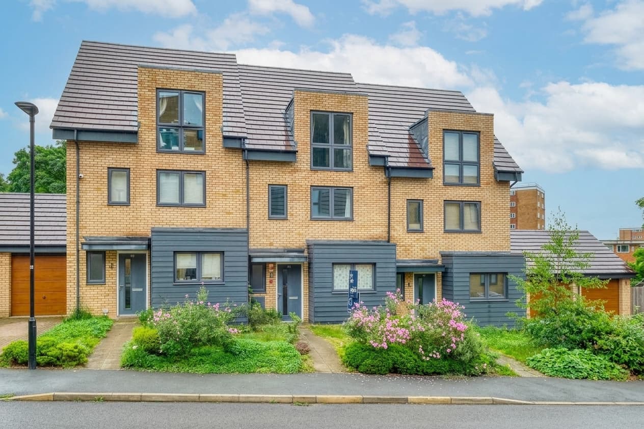 New House Farm Drive, Northfield, Birmingham, Birmingham, B31 2FW