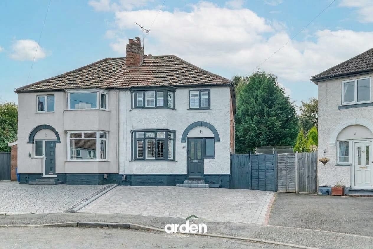 Rock Avenue, Rednal, B45