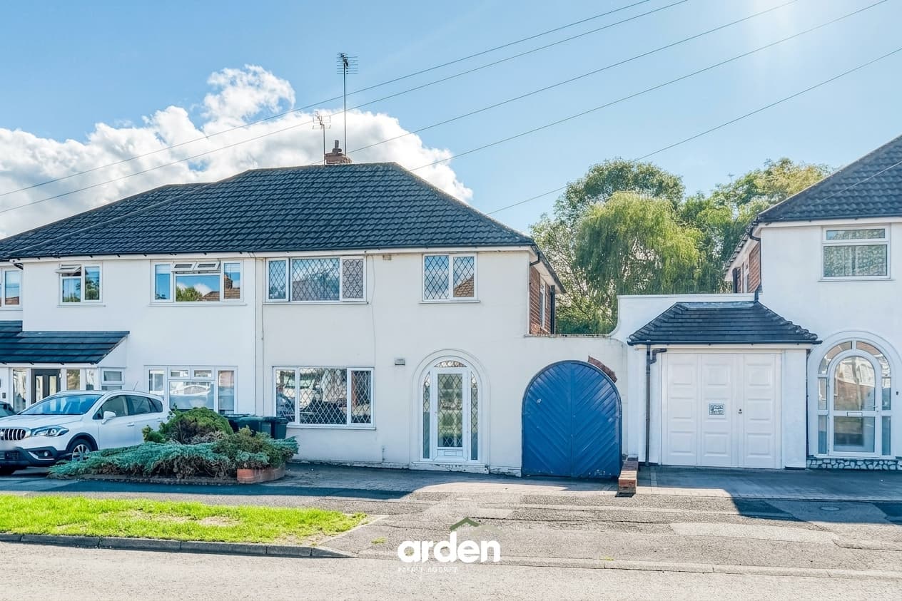 Windmill Avenue, Rednal, B45