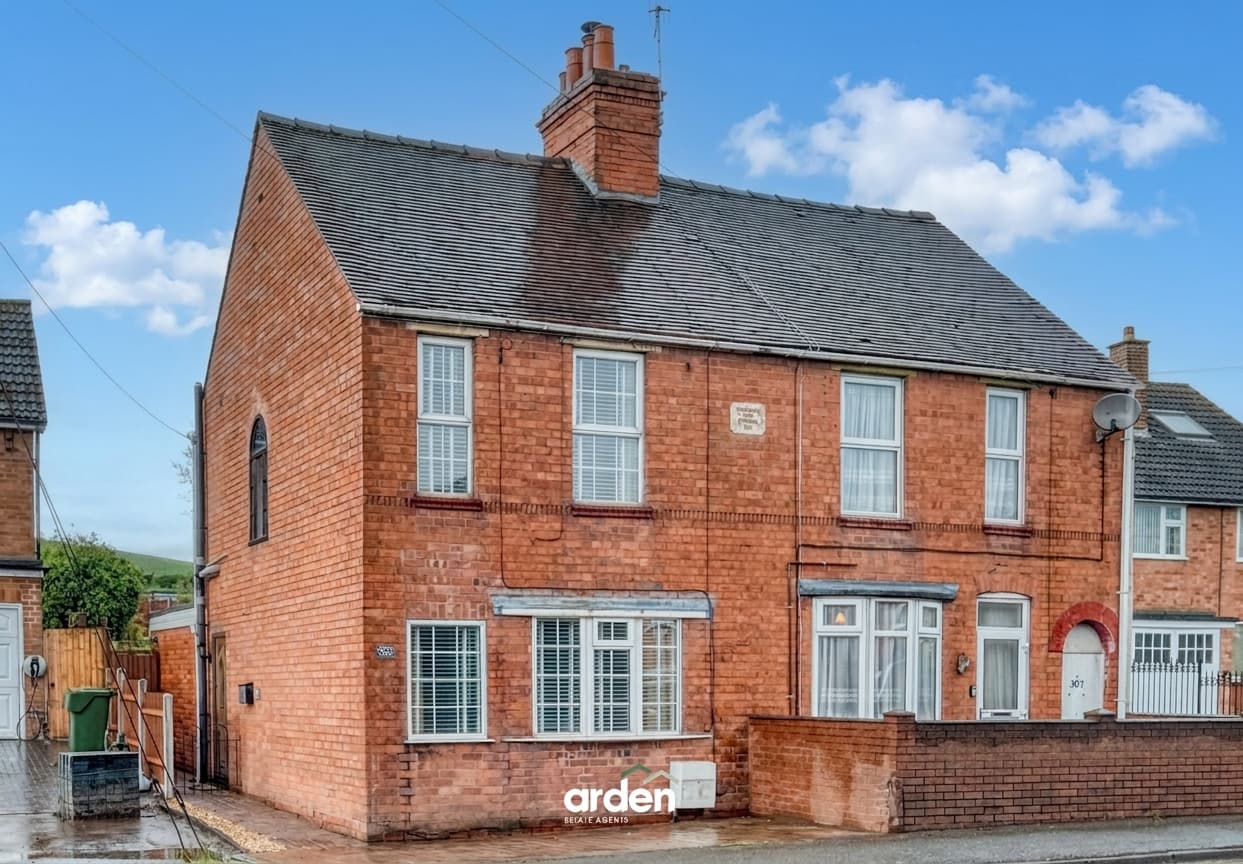 Birmingham Road, Lickey End, B61